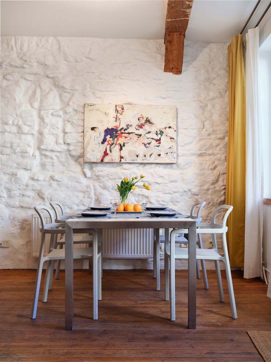 Historic Apartment With Private Garden In Old Town Талин Екстериор снимка