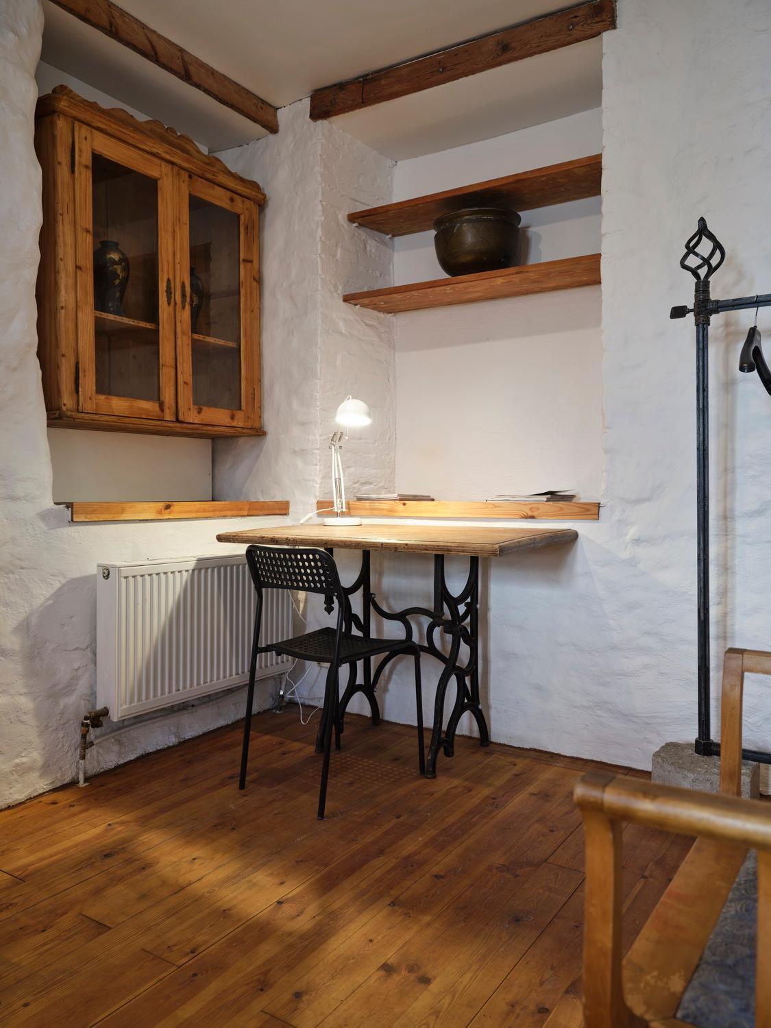 Historic Apartment With Private Garden In Old Town Талин Екстериор снимка